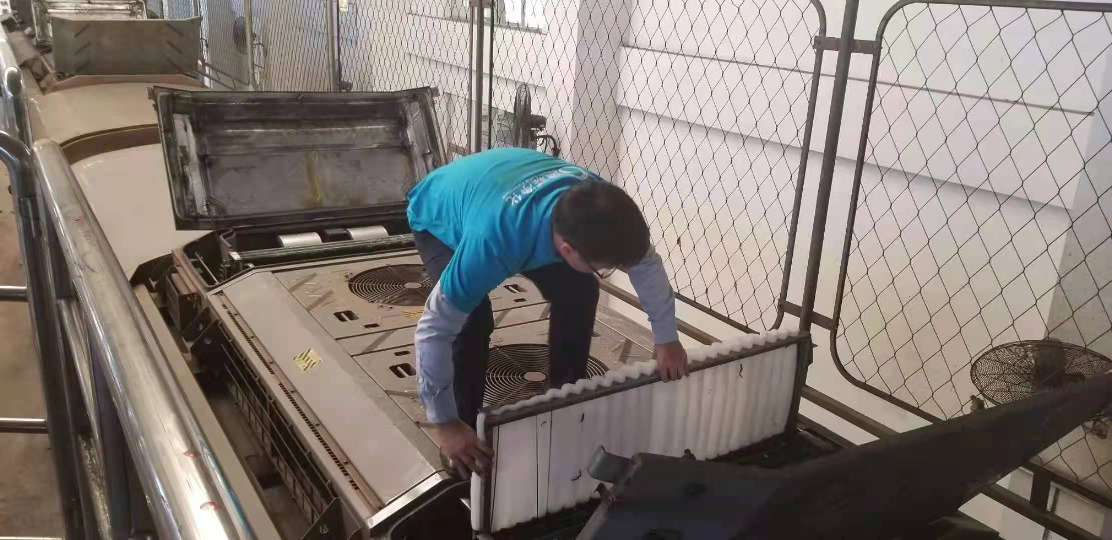 地鐵空氣過(guò)濾器安裝